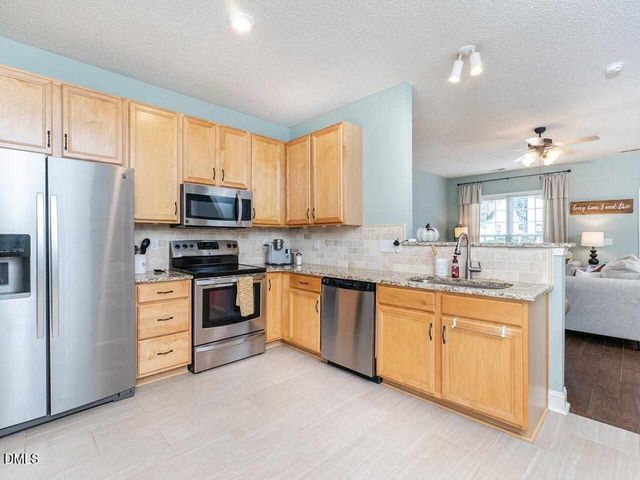 310 Glaston Court, Apex, NC 27502