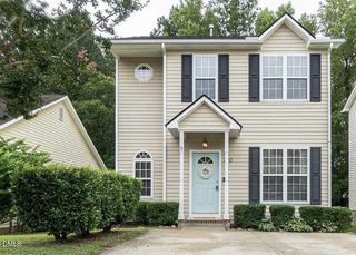 310 Glaston Court, Apex, NC 27502