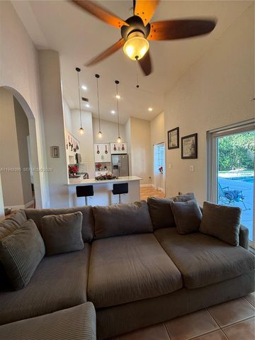 13135 SW 218th Ter, Miami, FL 33170