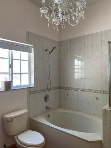 13135 SW 218th Ter, Miami, FL 33170