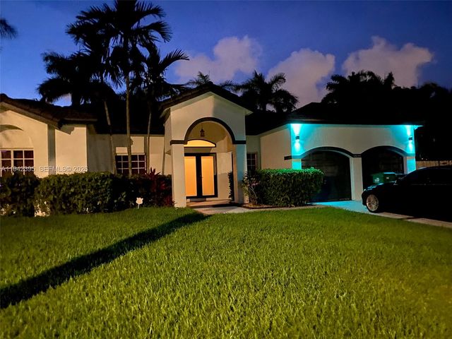 13135 SW 218th Ter, Miami, FL 33170