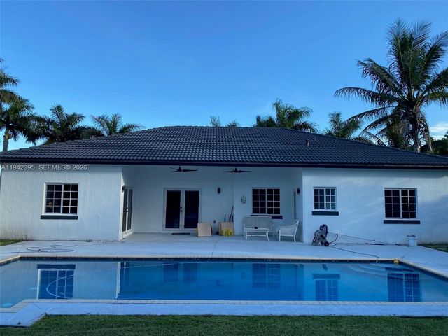 13135 SW 218th Ter, Miami, FL 33170