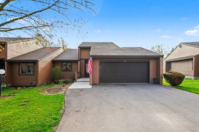 625 Maple Creek Drive, Holland, MI 49423
