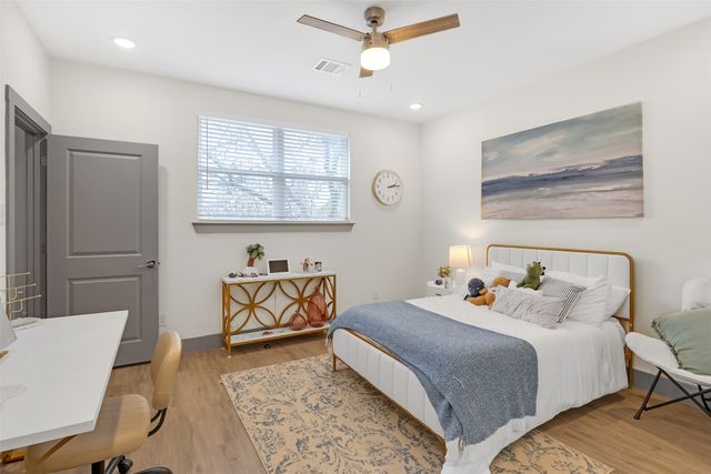 3307 Mission Street, Fort Worth, TX 76109