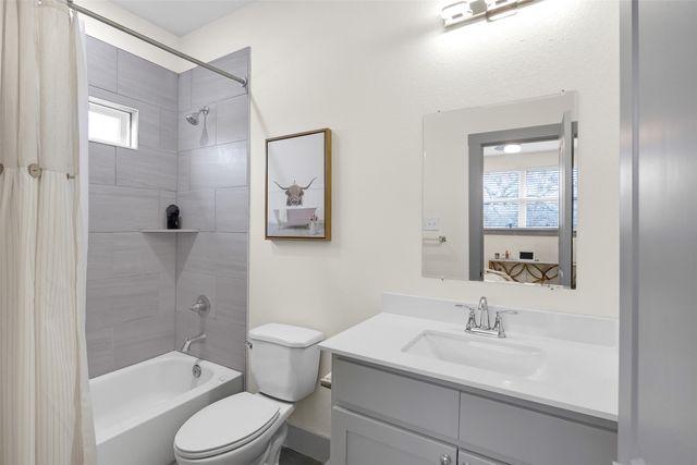 3307 Mission Street, Fort Worth, TX 76109