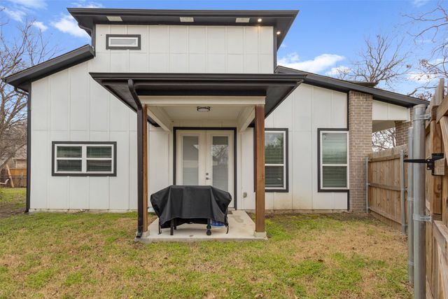 3307 Mission Street, Fort Worth, TX 76109