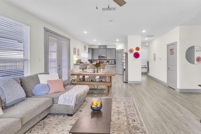 3307 Mission Street, Fort Worth, TX 76109