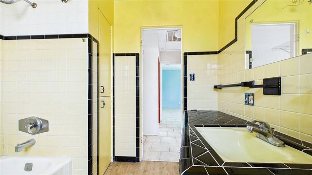 2706 46TH STREET S, Gulfport, FL 33711