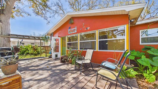 2706 46TH STREET S, Gulfport, FL 33711