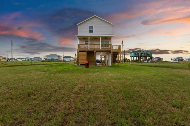 18103 Shaman Drive, Galveston, TX 77554