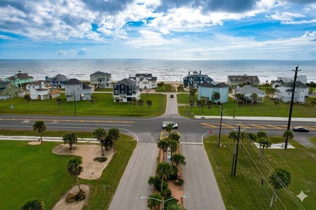 18103 Shaman Drive, Galveston, TX 77554