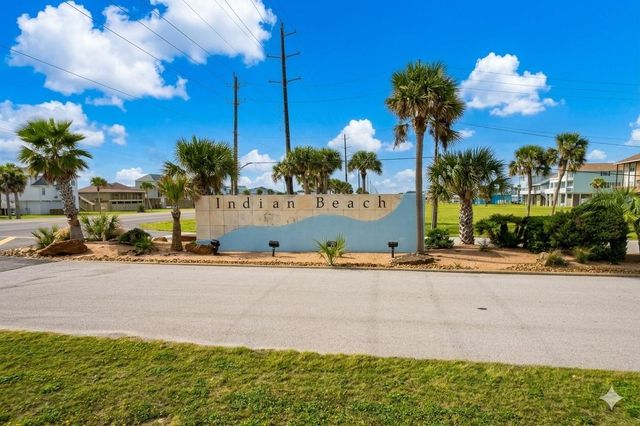 18103 Shaman Drive, Galveston, TX 77554