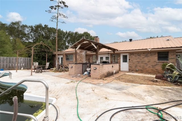 822 County Road 1 . S, Selma, AL 36703