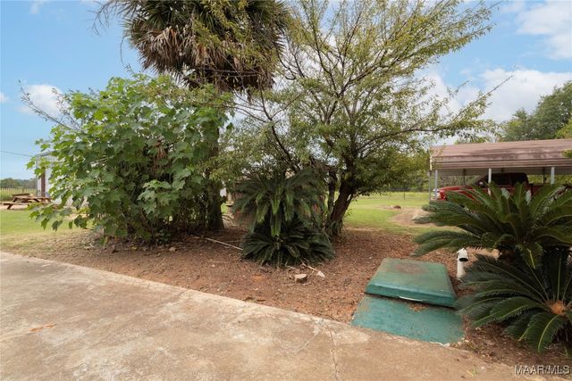 822 County Road 1 . S, Selma, AL 36703