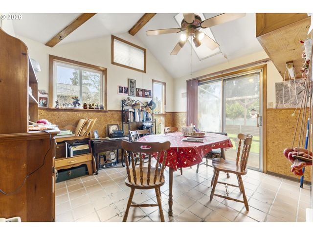 4334 N WILLIS Blvd, Portland, OR 97203