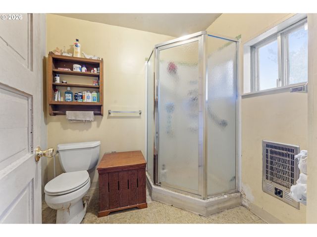 4334 N WILLIS Blvd, Portland, OR 97203