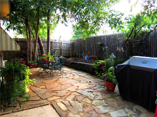 940 Sylvan Creek Drive, Lewisville, TX 75067