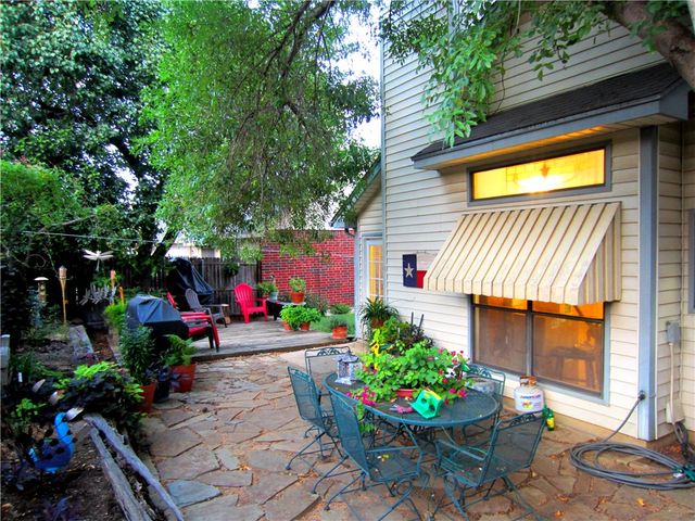 940 Sylvan Creek Drive, Lewisville, TX 75067