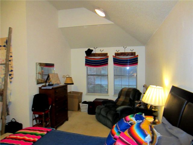 940 Sylvan Creek Drive, Lewisville, TX 75067