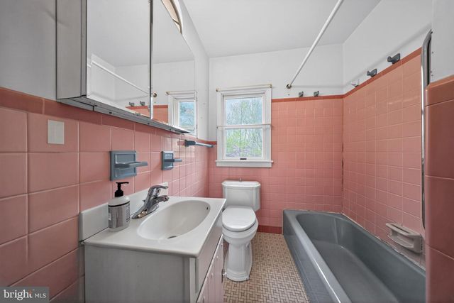 50 IVY LN, Lansdale, PA 19446