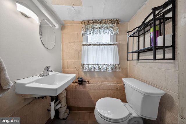 50 IVY LN, Lansdale, PA 19446