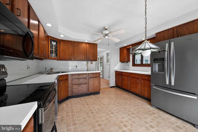 50 IVY LN, Lansdale, PA 19446