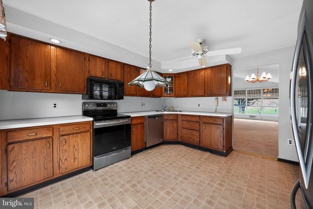 50 IVY LN, Lansdale, PA 19446