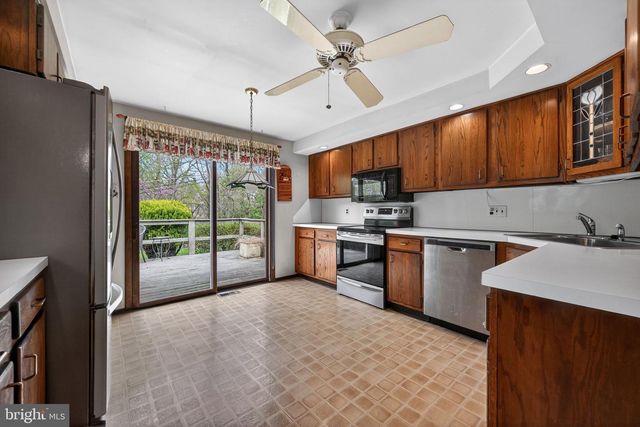 50 IVY LN, Lansdale, PA 19446