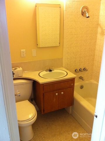 2311 Yale Avenue E, Seattle, WA 98102