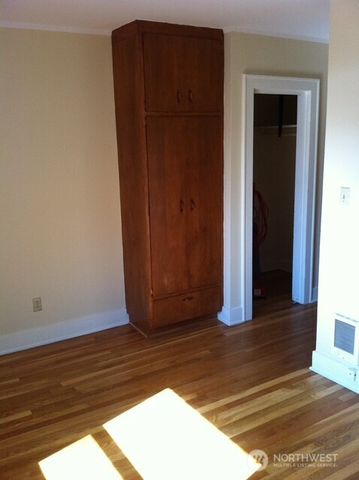 2311 Yale Avenue E, Seattle, WA 98102