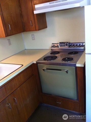 2311 Yale Avenue E, Seattle, WA 98102