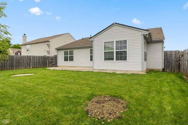 3463 Enclave Lane, Greenwood, IN 46143
