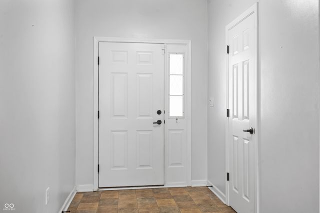 3463 Enclave Lane, Greenwood, IN 46143
