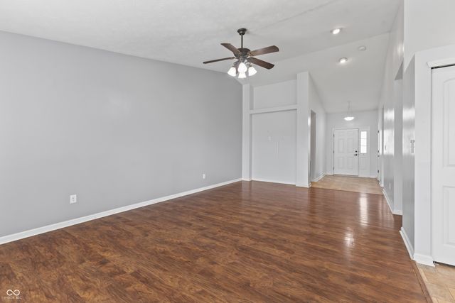 3463 Enclave Lane, Greenwood, IN 46143
