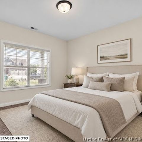 2028 Villa View Court, Jeffersonville, IN 47130