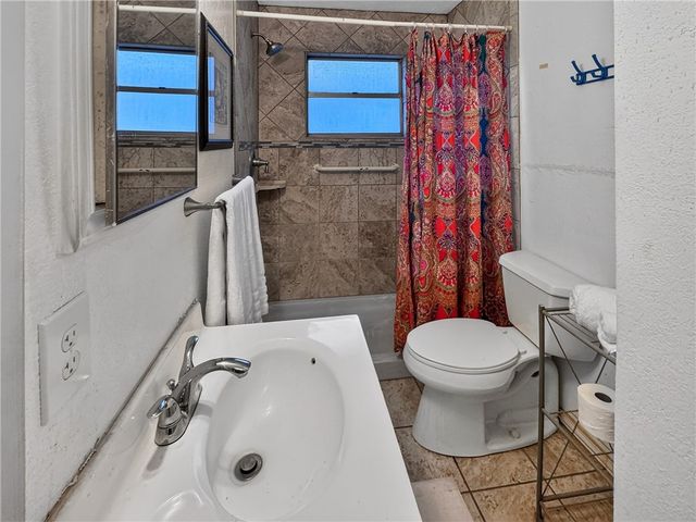 503 W Dix Ave, San Diego, TX 78384