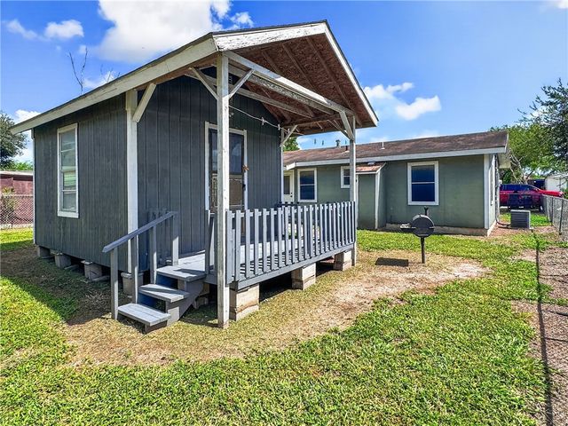 503 W Dix Ave, San Diego, TX 78384