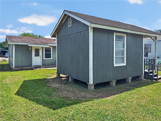 503 W Dix Ave, San Diego, TX 78384