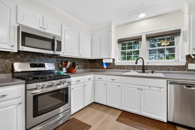2412 Grider Pond Rd, Bowling Green, KY 42104