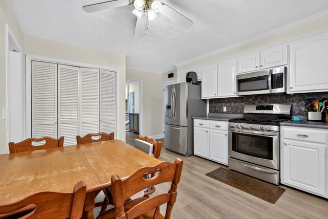 2412 Grider Pond Rd, Bowling Green, KY 42104