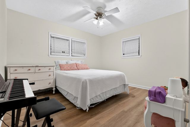 2412 Grider Pond Rd, Bowling Green, KY 42104