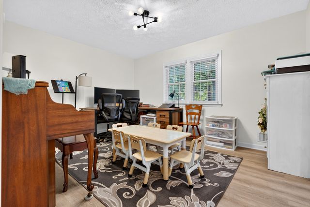 2412 Grider Pond Rd, Bowling Green, KY 42104