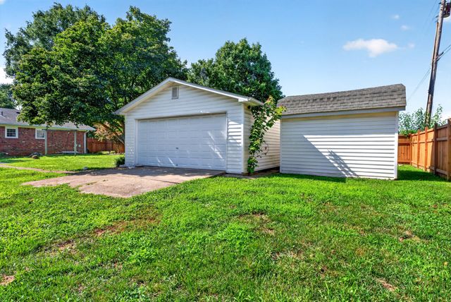 2412 Grider Pond Rd, Bowling Green, KY 42104