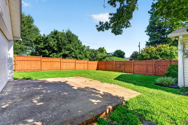 2412 Grider Pond Rd, Bowling Green, KY 42104