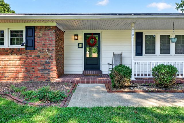 2412 Grider Pond Rd, Bowling Green, KY 42104