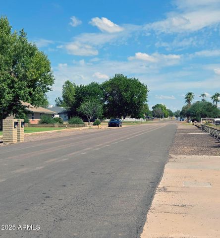 5338 W LA MIRADA Drive, Laveen, AZ 85339