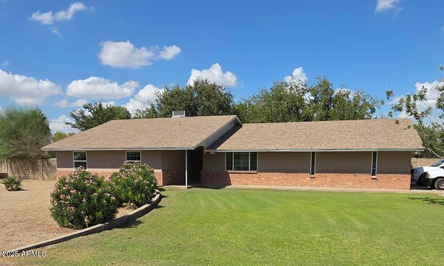 5338 W LA MIRADA Drive, Laveen, AZ 85339