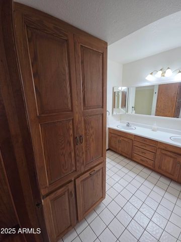 5338 W LA MIRADA Drive, Laveen, AZ 85339