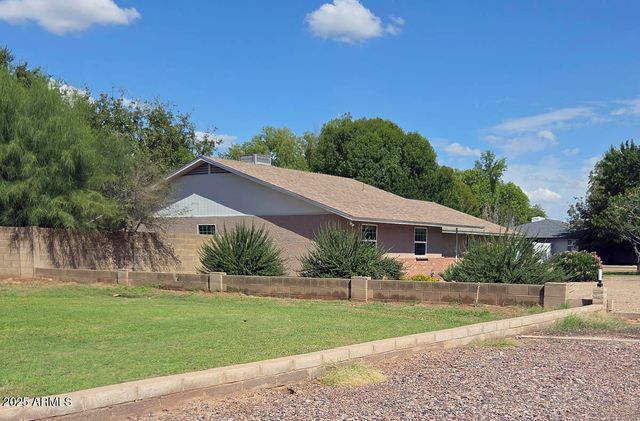 5338 W LA MIRADA Drive, Laveen, AZ 85339