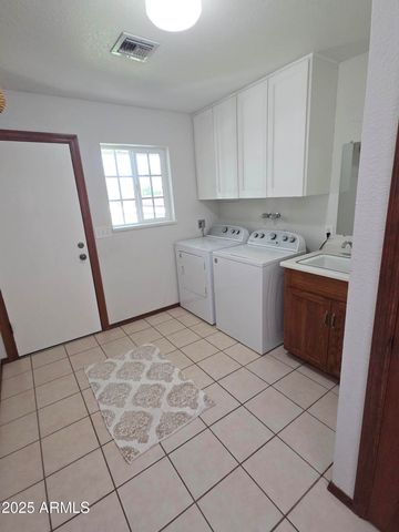 5338 W LA MIRADA Drive, Laveen, AZ 85339